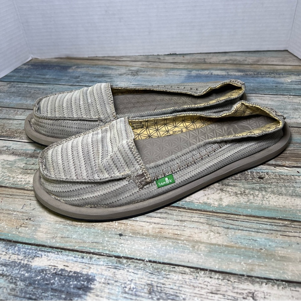 SANUK Women's SYDNEY Sidewalk Surfers Flats Shoes GREY size 10